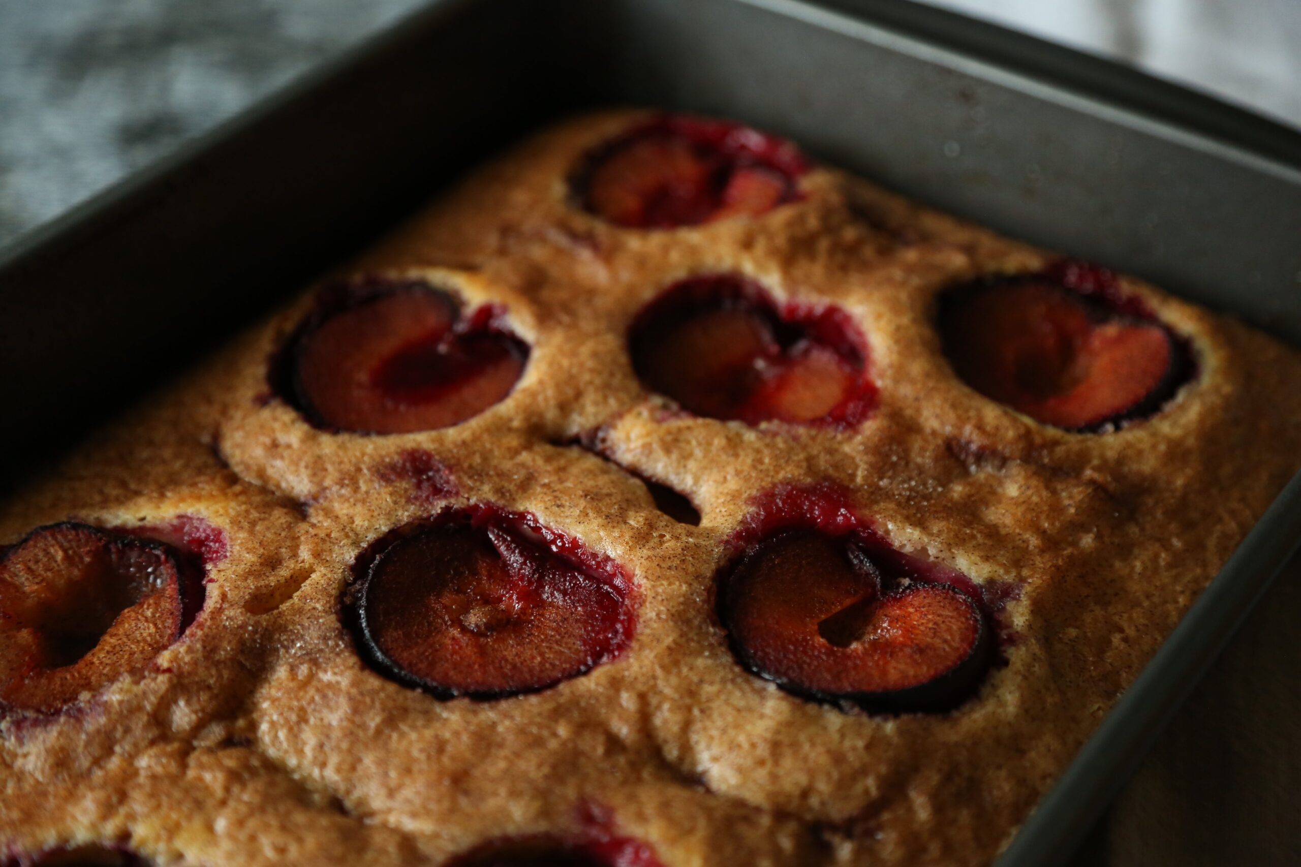 plum-cake-in-a-silver-cake-tray